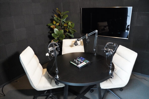 Professional podcast rooms built for interviews, conversations, branded podcasts and creator content.