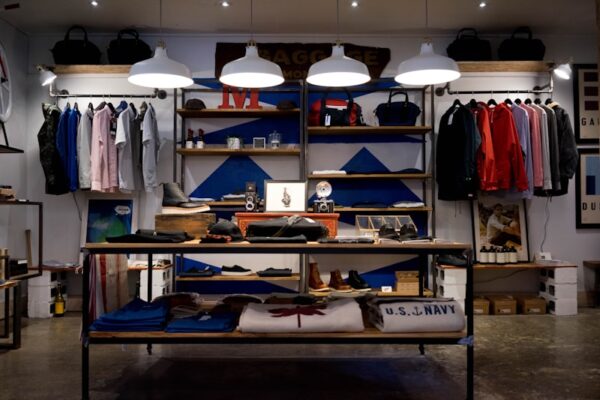 A dedicated space for product photography, e-commerce content and still-life shoots.